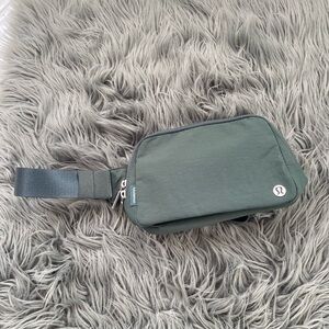 Lululemon Belt Bag 2L